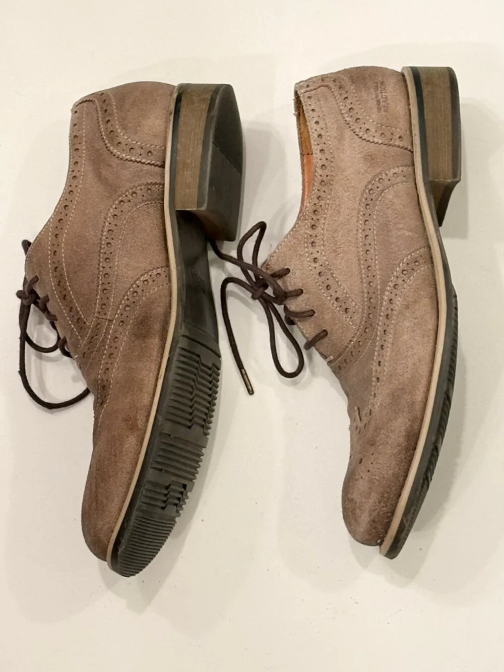 Kenneth Cole Reaction Rogue Trip suede wingtip Oxfords, 9.5 M